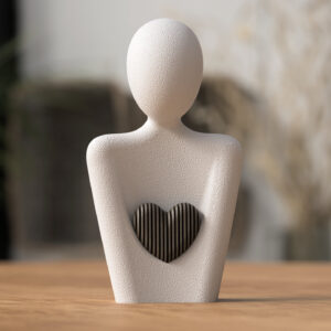 Mors Dags Statue